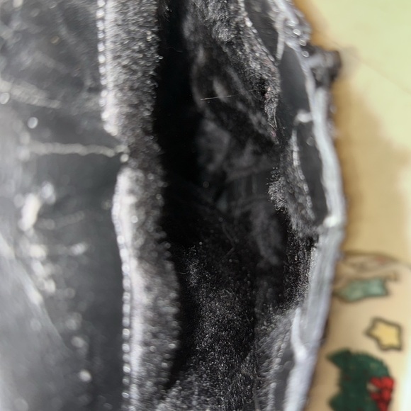 9 West Tall Black Leather Boots. Fuzzy Black Warm Lining! - Picture 3 of 8